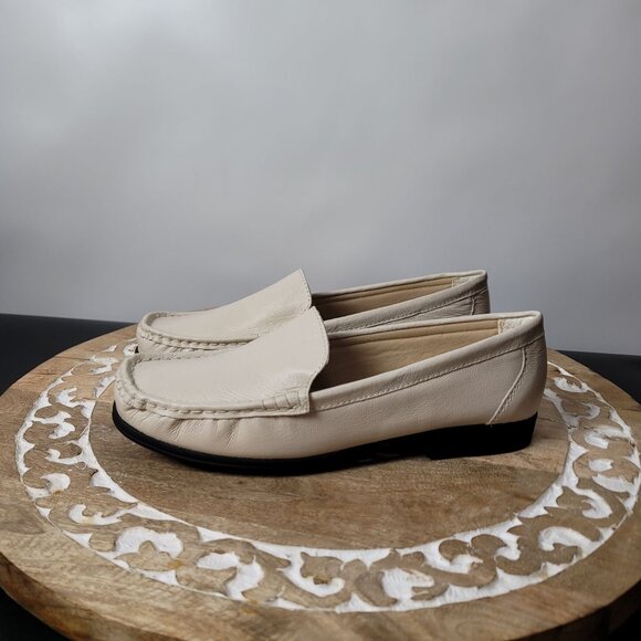 Valley Lane Womens Ivory Leather Loafers Slip-On Comfort Shoes Size 9.5M - Picture 6 of 13